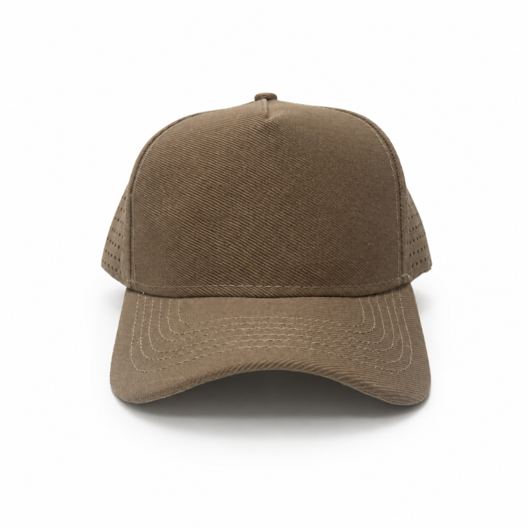 Boné Trucker Liso Perfurado Marrom